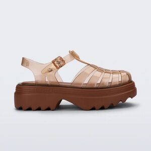 MELISSA Possession Platform II size 6